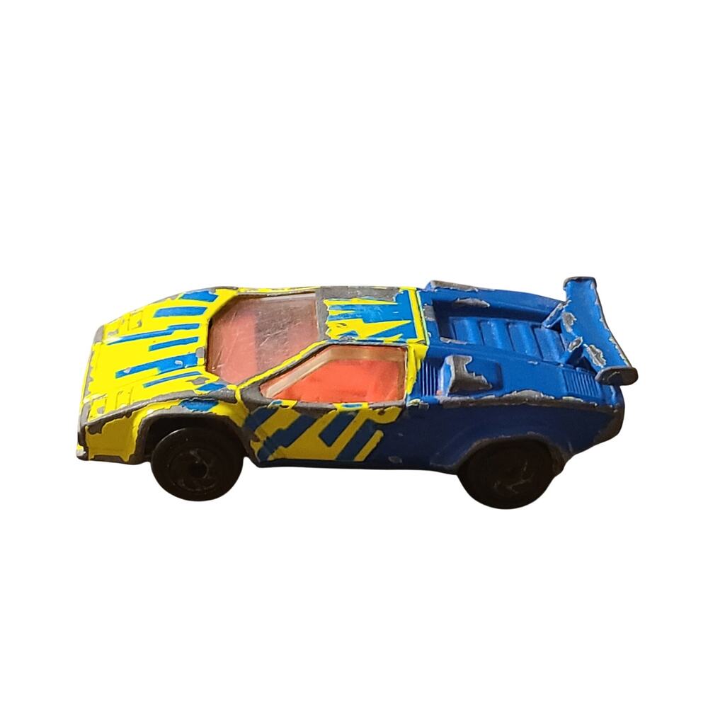 Matchbox Lamborghini Countach LP500S 1985